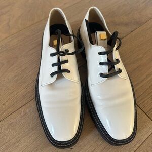 Stuart Weitzman women’s shoes - never worn